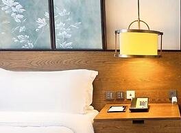 HUALUXE Shanghai Twelve at Hengshan