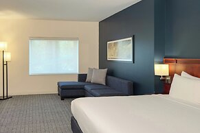 Courtyard Toluca Tollocan