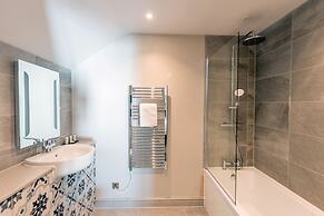 The Inn on the Shore