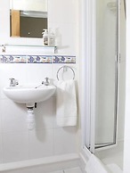 Abbotsford Guest House