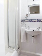 Abbotsford Guest House