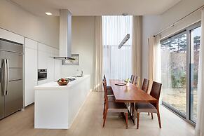 Lotte Resort Jeju Artvillas