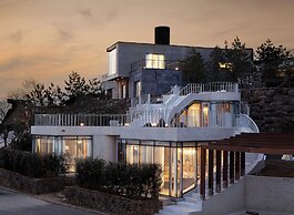 Lotte Resort Jeju Artvillas