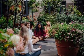 ANDAZ AMSTERDAM, PRINSENGRACHT, BY HYATT