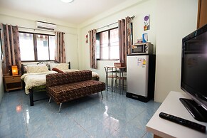 Pattaya Holiday Lodge