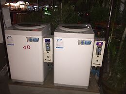 Pattaya Holiday Lodge