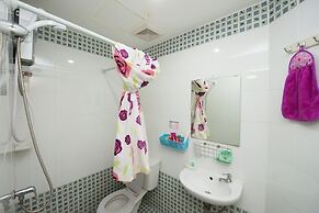 Pattaya Holiday Lodge