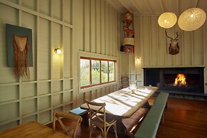 Awaroa Lodge