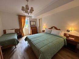Hotel Serena