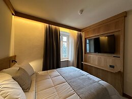 Hotel Serena