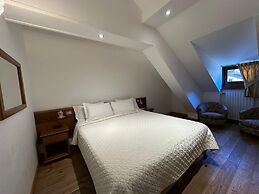 Hotel Serena