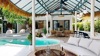 Idyllic Samui Beach Villa Resort