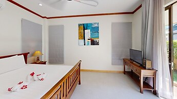 Idyllic Samui Beach Villa Resort