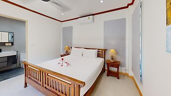 Idyllic Samui Beach Villa Resort