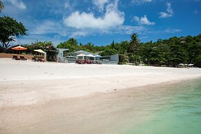 Idyllic Samui Beach Villa Resort