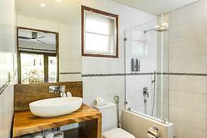 Idyllic Samui Beach Villa Resort