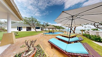 Idyllic Samui Beach Villa Resort