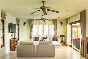 Idyllic Samui Beach Villa Resort