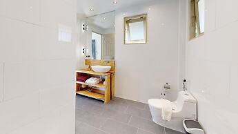 Idyllic Samui Beach Villa Resort