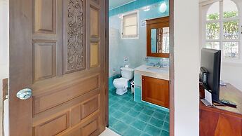 Idyllic Samui Beach Villa Resort