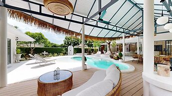 Idyllic Samui Beach Villa Resort