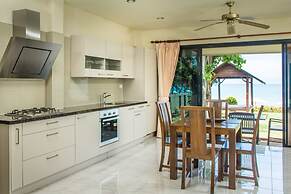 Idyllic Samui Beach Villa Resort