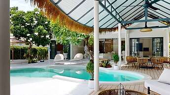 Idyllic Samui Beach Villa Resort