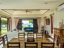 Idyllic Samui Beach Villa Resort