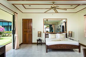 Idyllic Samui Beach Villa Resort