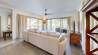 Idyllic Samui Beach Villa Resort