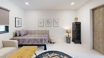 Idyllic Samui Beach Villa Resort