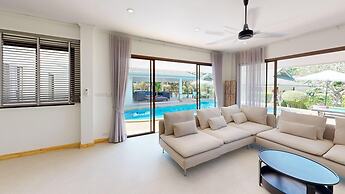 Idyllic Samui Beach Villa Resort