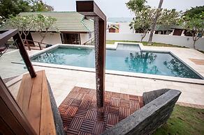 Idyllic Samui Beach Villa Resort