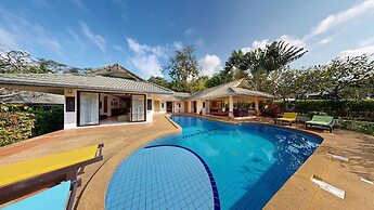 Idyllic Samui Beach Villa Resort