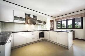 Idyllic Samui Beach Villa Resort