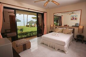 Idyllic Samui Beach Villa Resort