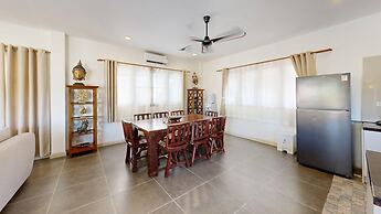 Idyllic Samui Beach Villa Resort