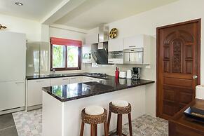 Idyllic Samui Beach Villa Resort