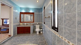 Idyllic Samui Beach Villa Resort