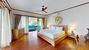 Idyllic Samui Beach Villa Resort