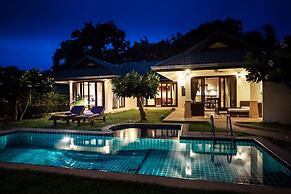 Idyllic Samui Beach Villa Resort
