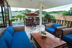 Idyllic Samui Beach Villa Resort