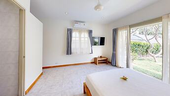 Idyllic Samui Beach Villa Resort