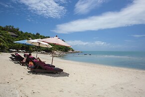 Idyllic Samui Beach Villa Resort