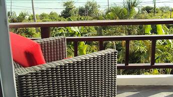 Idyllic Samui Beach Villa Resort