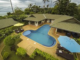 Idyllic Samui Beach Villa Resort