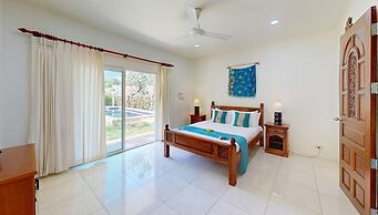 Idyllic Samui Beach Villa Resort