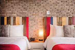 Riôtel Carleton-sur-Mer