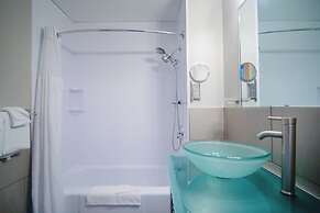 Riôtel Carleton-sur-Mer