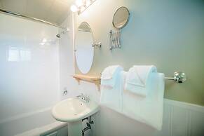 Riôtel Carleton-sur-Mer